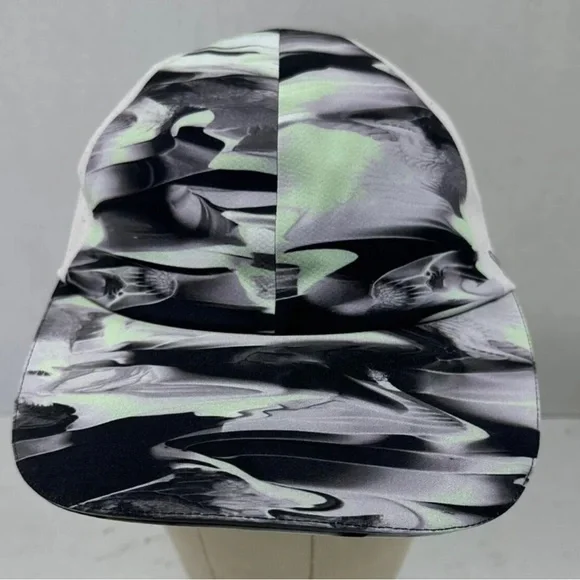 lululemon athletica | Accessories | Nwt Lululemon Womens  display picture 1